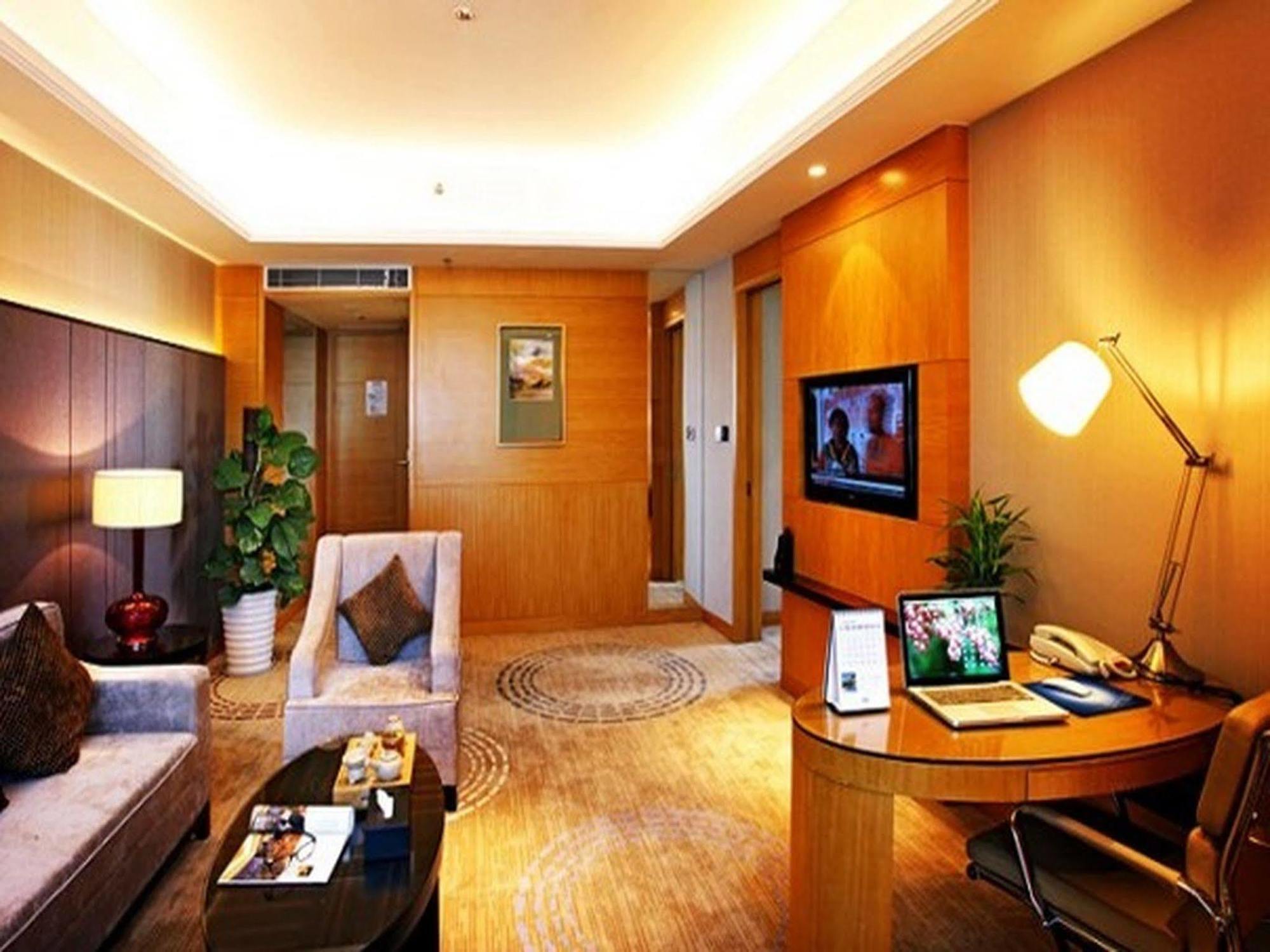 Days Hotel And Suites Mingfa Xiamen Eksteriør bilde